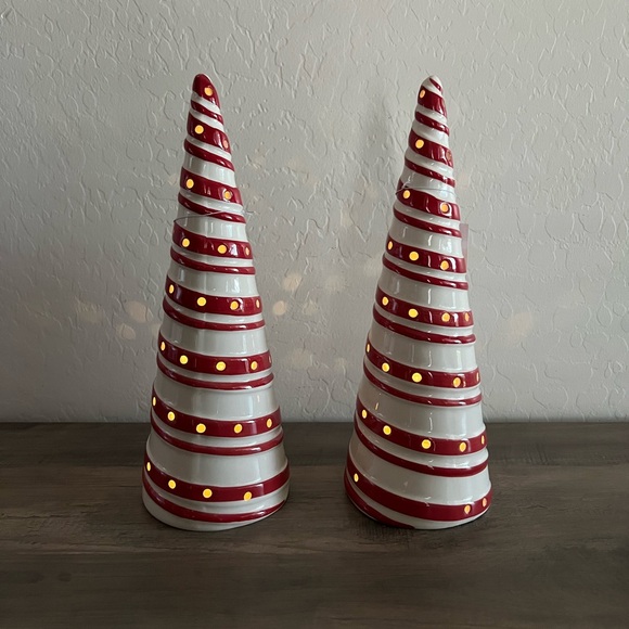 NEW Sleigh Hill Twisted Peppermint Red & White LED Light Up Christmas Tree Decor - Picture 6 of 14